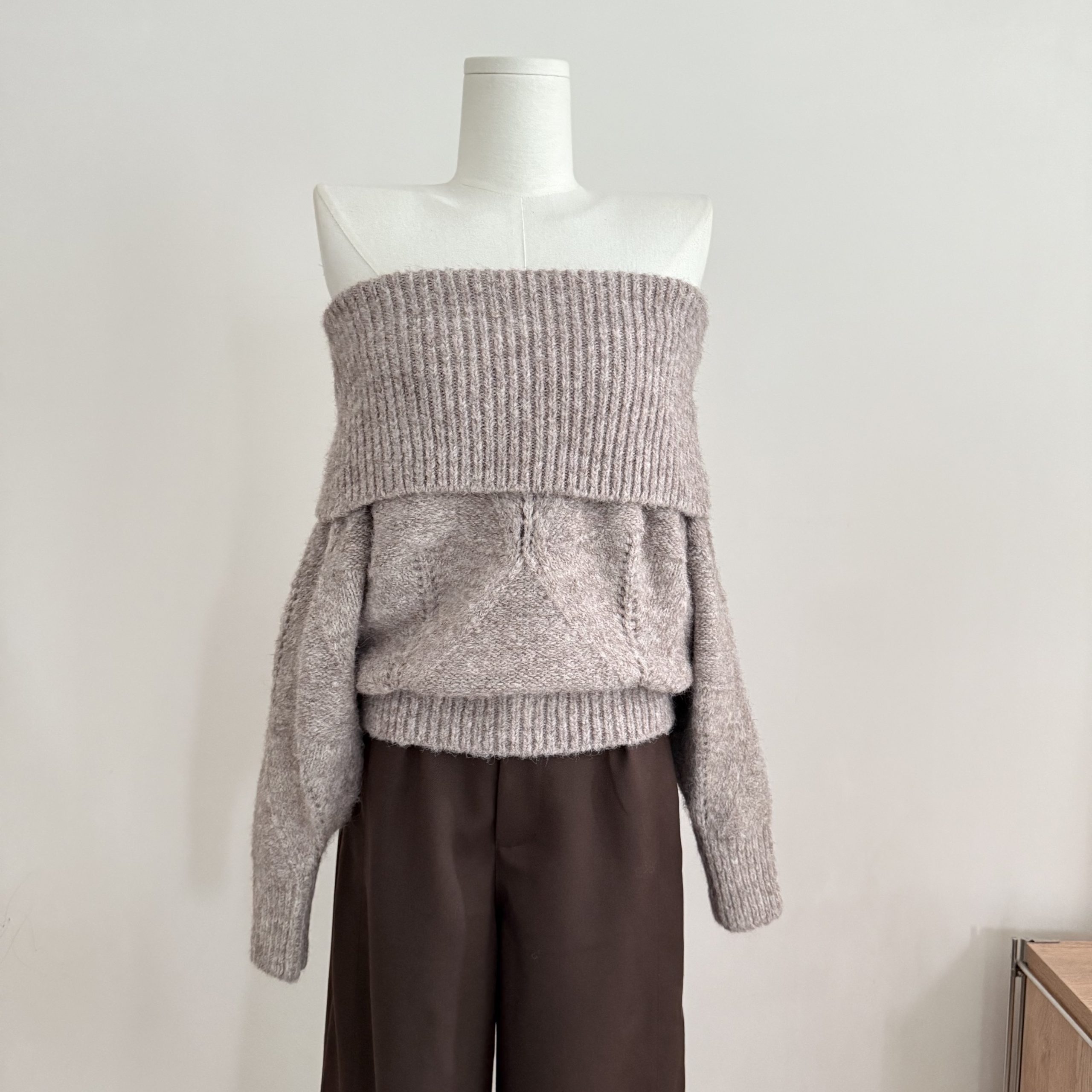 MAXMENT Autumn Warm Chestnut Lazy Off-Shoulder Mohair Knit Sweater and Pants Set - Image 3