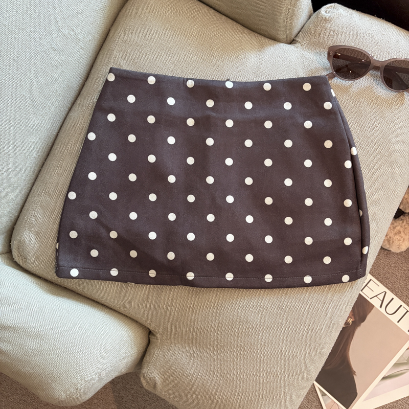 2026 Autumn Winter Polka Dot A-Line Skirt Women Slimming Short Skirt Pants Anti-Exposure - Image 3