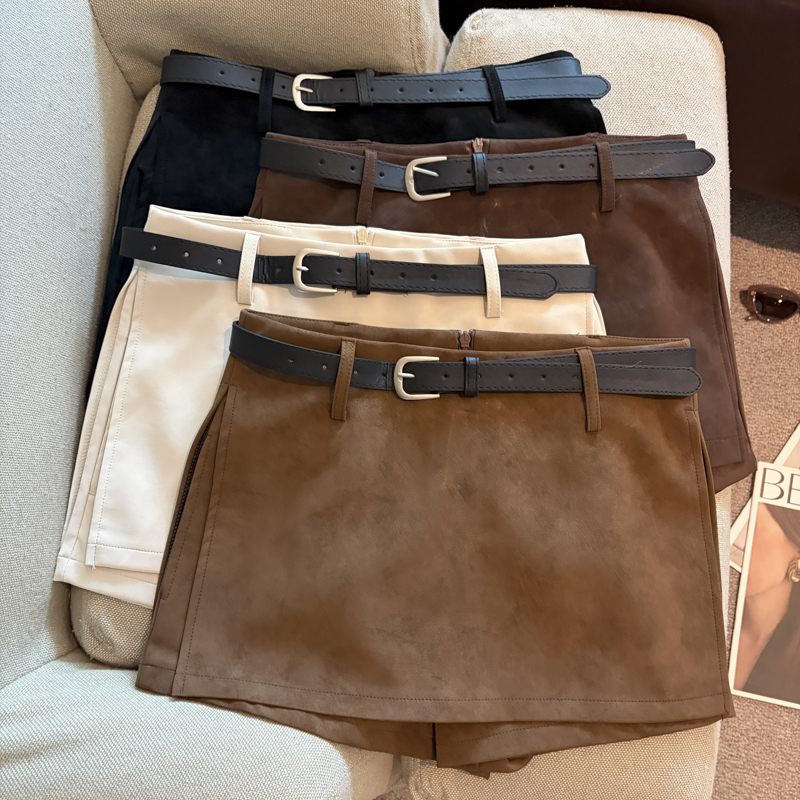 2026 Autumn Korean Style Solid Color Split Faux Leather A-Line Mini Skirt with Belt